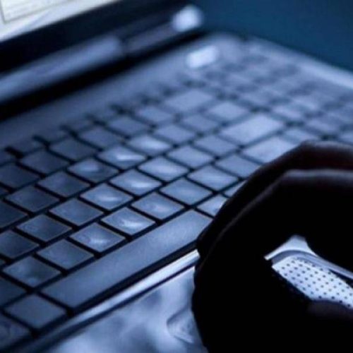 Επιχείρηση της Δίωξης Κυβερνοεγκλήματος: Συλλήψεις για πορνογραφία ανηλίκων μέσω διαδικτύου