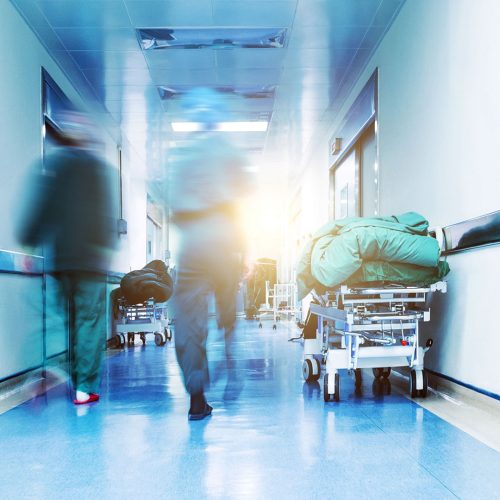 «Διασωληνωμένο» νοσηλεύεται αγόρι 5 ετών με κρανιοεγκεφαλικές κακώσεις