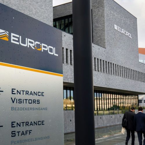 Τεράστια επιχείρηση της Europol κατά της παραγωγής συνθετικών ναρκωτικών