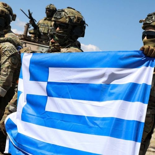 Έκτακτες Κρίσεις στις Ένοπλες Δυνάμεις: Προαγωγές και Αποστρατείες – Όλα τα Ονόματα