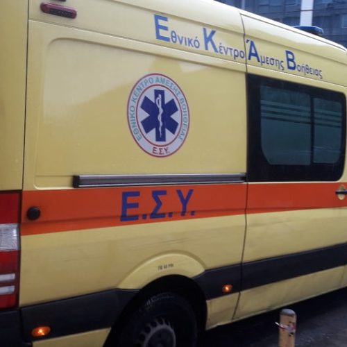 Τέσσερις τραυματίες μετά από σύγκρουση λεωφορείου με τρόλεϊ στο κέντρο της Αθήνας