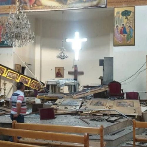 ΣΚΗΝΕΣ ΣΟΚ – ΤΡΟΜΟΚΡΑΤΙΚΗ ΕΠΙΘΕΣΗ ΣΕ ΟΡΘΟΔΟΞΗ ΕΚΚΛΗΣΙΑ (ΒΙΝΤΕΟ)