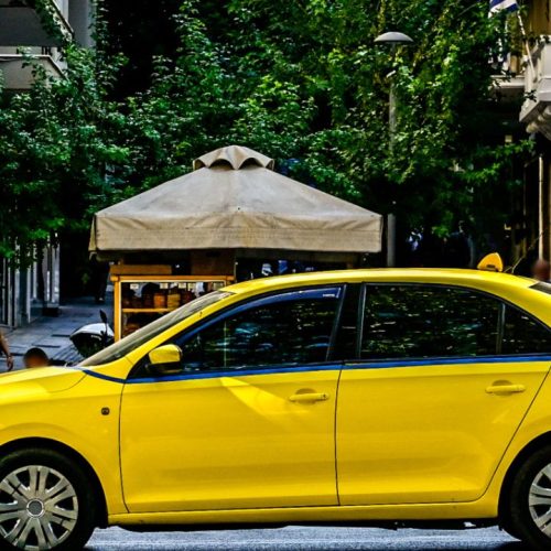 Ταξί στα «σιδεράκια»: 48ωρη απεργία Τρίτη και Τετάρτη