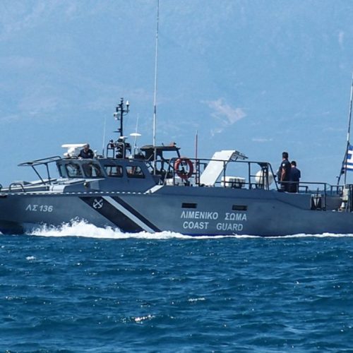 18 νεκροί νότια της Κρήτης: Μισοβυθισμένο σκάφος μεταναστών αποκαλύπτει μια θαλάσσια τραγωδία χωρίς σωτηρία