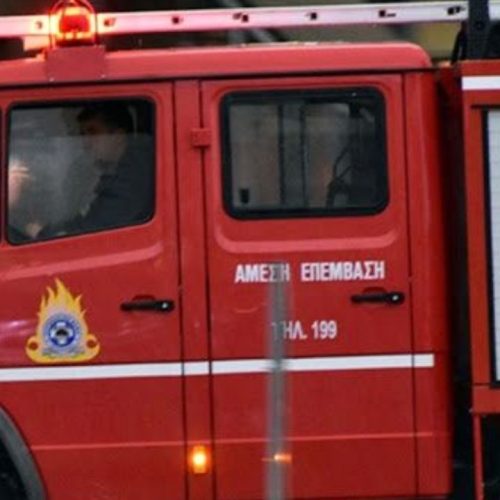 Στάχτη επτά οχήματα στην Καισαριανή: Εμπρηστική επίθεση σε εταιρεία διανομών