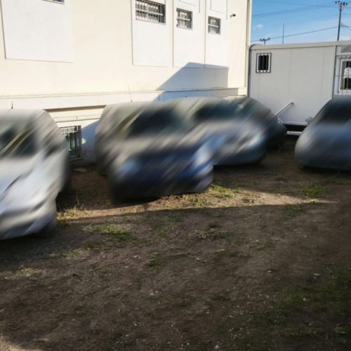 «Χτύπημα» της ΕΛΑΣ στην Αττική: Κύκλωμα έκλεβε, παραποιούσε και μεταπωλούσε αυτοκίνητα – Τρεις συλλήψεις, φωτογραφίες