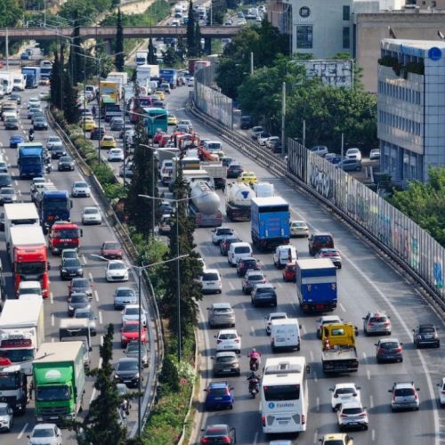 Κηφισός… ασφυκτιά: Χάος στους δρόμους με καθυστερήσεις πάνω από μισή ώρα!