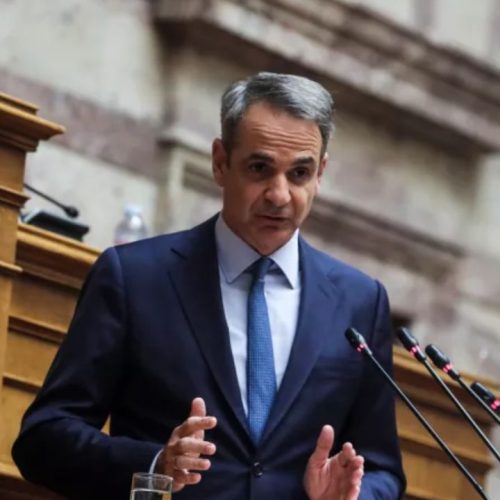 Ο ΚΟΣΜΟΣ ΚΑΙΓΕΤΑΙ ΚΑΙ Ο ΠΡΩΘΥΠΟΥΡΓΟΣ… ΧΤΕΝΙΖΕΤΑΙ! ΣΕ ΛΑΘΟΣ ΜΠΛΟΚΑ ΠΗΓΕ…!