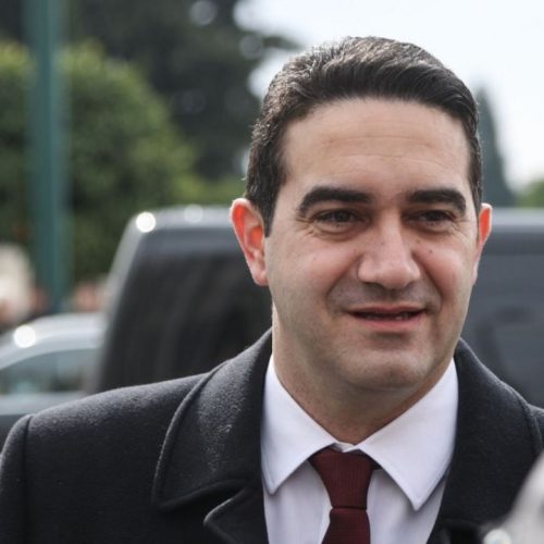 Ο ανήλικος γιος του βουλευτή του ΠΑΣΟΚ, Μιχάλη Κατρίνη συνελήφθη μετά από καταδίωξη