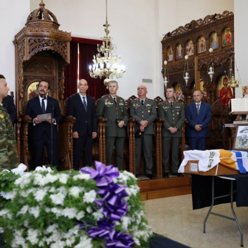 Κύπρος: Παραδόθηκαν στους συγγενείς τους τα οστά 16 ηρώων της ΕΛΔΥΚ