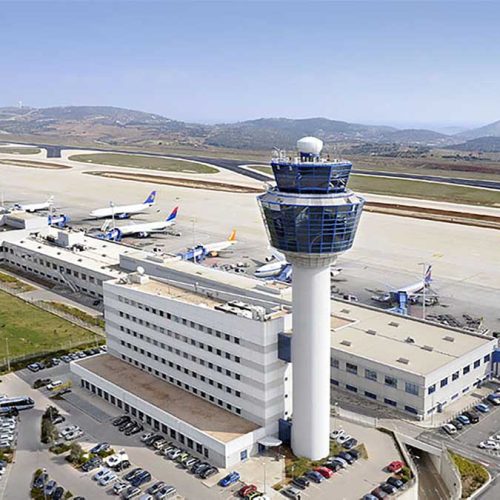 «Πυρά» ελεγκτών κατά της διοίκησης της ΥΠΑ: Γιατί προκλήθηκε το μπάχαλο με τις καθυστερήσεις στα αεροδρόμια