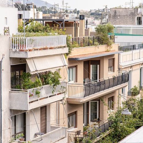 «Ονειρο απατηλό» η προσιτή στέγαση στην Ελλάδα – Εκρηκτική αύξηση μέσα σε ένα χρόνο