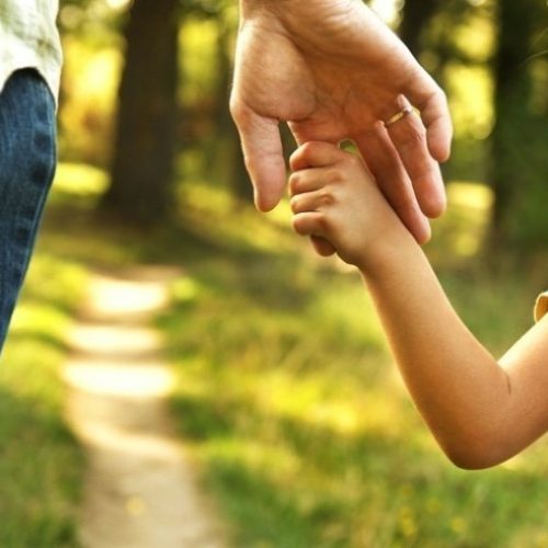 «Επίδομα παιδιού Α21» – Πότε ανοίγει η πλατφόρμα
