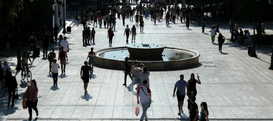 Στον πάτο της Ε.Ε. σε εισόδημα, στέγαση, θέρμανση και πρόσβαση στην Υγεία η Ελλάδα