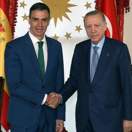 «ΤΡΕΛΑΘΗΚΕ» ο Ερντογάν με τον Σάντσεθ – «ΤΙ ΣΥΝΕΒΗ»