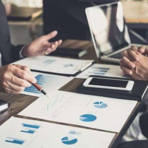 Την Τετάρτη (26/3) ξεκινούν οι αιτήσεις των επιχειρήσεων για τη νέα δράση της ΔΥΠΑ