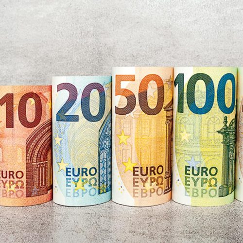 Η ΕΕ θα «ΕΓΚΡΙΝΕΙ» την υποψηφιότητα της Βουλγαρίας για το ευρώ