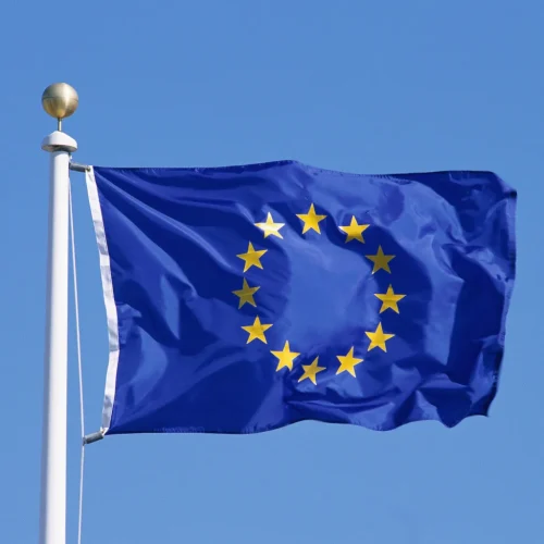 Η ΕΕ διακόπτει τα αντίμετρα μετά την αναστολή των δασμών του Τραμπ