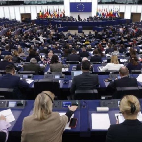Απέτυχε η πρόταση δυσπιστίας – Ποιοι Έλληνες ευρωβουλευτές «κάλυψαν» την Ούρσουλα…