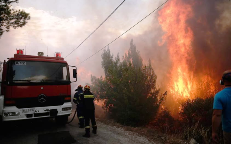 Σε πύρινο κλοιό η χώρα: 60 αγροτοδασικές πυρκαγιές σε ένα 24ωρο