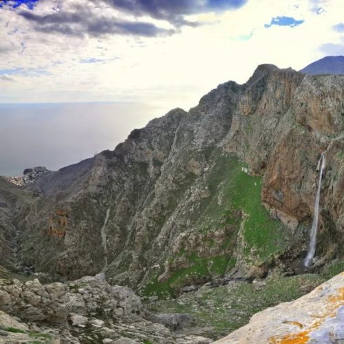 «ΤΡΑΓΩΔΙΑ» στο Φαράγγι του Αμπά – «Νεκρός» ο 40χρονος περιπατητής