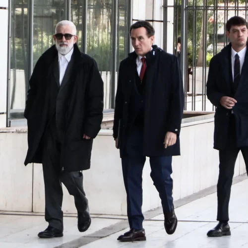 Δίκη Φιλιππίδη: Να καταθέσει με ανοιχτές θύρες δέχθηκε η τρίτη καταγγέλλουσα που τον κατηγορεί για απόπειρα βιασμού