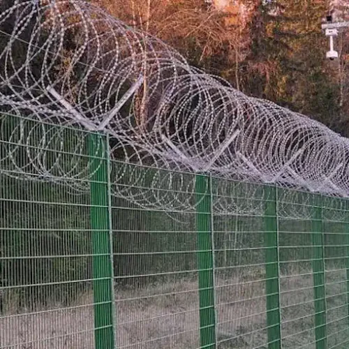 Φράχτη 200 χλμ έχτισε η Φινλανδία στα σύνορα με τη Ρωσία