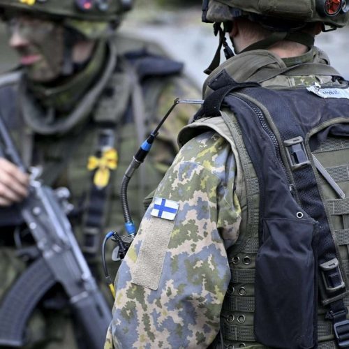 Η Φινλανδία ανεβάζει το όριο ηλικίας των εφέδρων στα 65