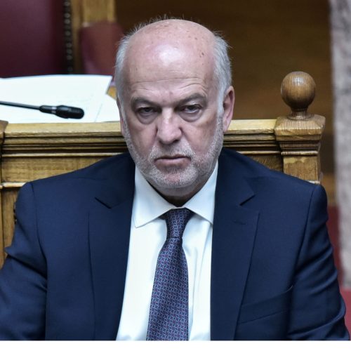 ìüíç óõæÞôçóç êáé øÞöéóç åðß ôçò áñ÷Þò, ôùí Üñèñùí êáé ôïõ óõíüëïõ ôïõ ó÷åäßïõ íüìïõ ôïõ Õðïõñãåßïõ Äéêáéïóýíçò: «Åíïðïßçóç ôïõ ðñþôïõ âáèìïý äéêáéïäïóßáò, ÷ùñïôáîéêÞ áíáäéÜñèñùóç ôùí äéêáóôçñßùí ôçò ðïëéôéêÞò êáé ðïéíéêÞò äéêáéïóýíçò êáé Üëëåò äéáôÜîåéò áñìïäéüôçôáò ôïõ Õðïõñãåßïõ Äéêáéïóýíçò».