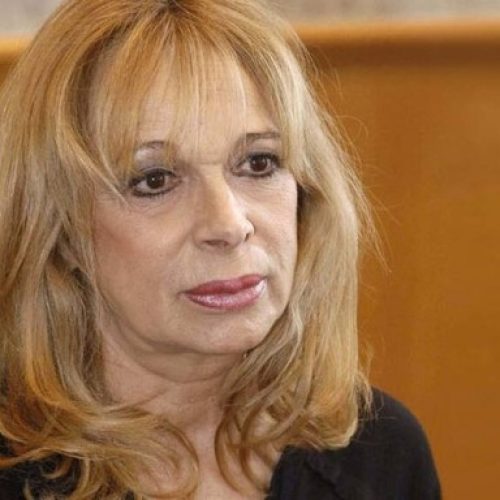 Άννα Φόνσου: «Αποκάλυψε» γιατί δεν ήταν παρούσα στην κηδεία της Μαρινέλλας