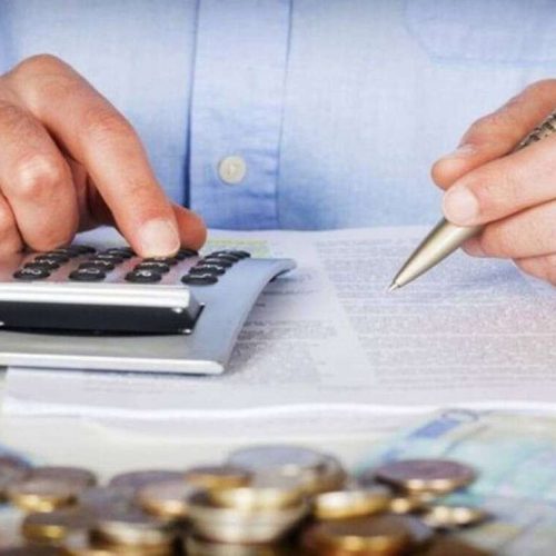 «Έρχονται» δηλώσεις ΦΠΑ ανά μήνα για όλους τους επαγγελματίες – Οι τρεις φάσεις