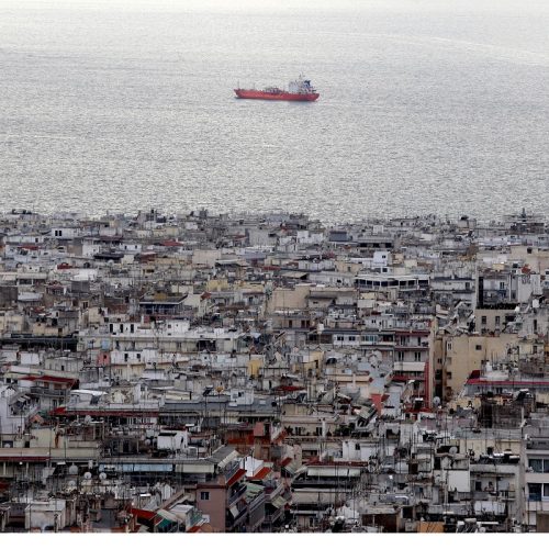 Έρχονται νέοι φόροι στα ακίνητα: «Βαρύς λογαριασμός» στους ιδιοκτήτες
