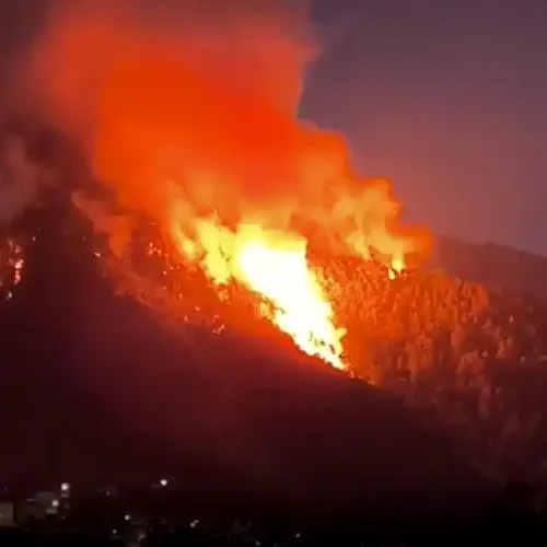 Πυρκαγιά στην Κόνιτσα: Καλύτερη η εικόνα, σε δύσβατη περιοχή με χαράδρες οι φλόγες