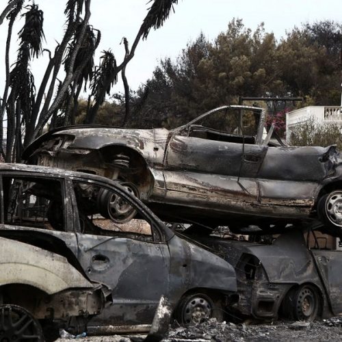 Φωτιά στο Μάτι: «Κάηκαν τουλάχιστον 104 άνθρωποι – Υπάρχουν αταυτοποίητες σοροί 7 χρόνια μετά»