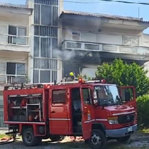 “ΣΥΝΑΓΕΡΜΟΣ ΣΤΗΝ ΠΥΡΟΣΒΕΣΤΙΚΗ” – Φωτιά σε διαμέρισμα στην Θεσσαλονίκη