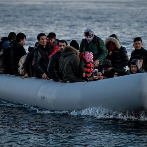Frontex: Διάσωση 30 παράνομων μεταναστών ανοιχτά της Γαύδου