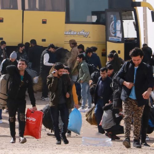 Ιράν: «Μαζικές απελάσεις» παράνομων μεταναστών από το «Αφγανιστάν», μετά την εκεχειρία με το Ισραήλ