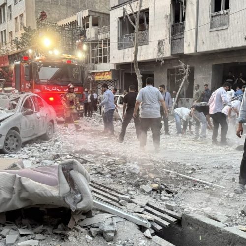 Το Ισραήλ πλήττει «στρατιωτική τοποθεσία» στην πόλη Σιράζ του Ιράν