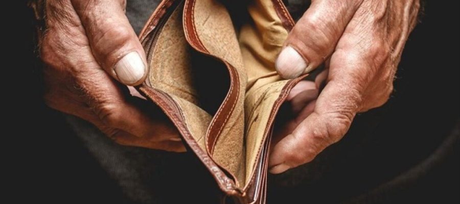 Φτώχεια στη Γερμανία: Πάνω από 770.000 συνταξιούχοι ζουν με κρατικά επιδόματα – σε ιστορικό υψηλό η κοινωνική πρόνοια
