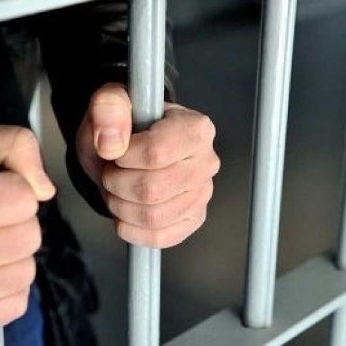 Θεσσαλονίκη – «Στη φυλακή» Τούρκος οδηγός φορτηγού που μετέφερε παράνομους μετανάστες