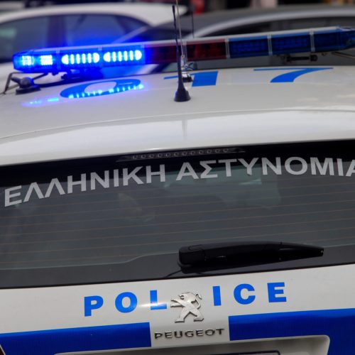 Αστυνομική Επιχείρηση σε «οικισμό» – Βρέθηκαν όπλα και «ΧΕΙΡΟΒΟΜΒΙΔΑ»