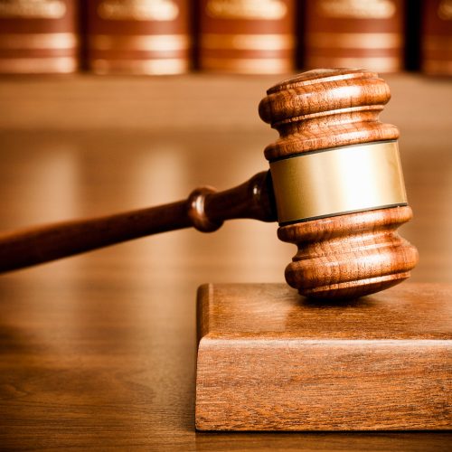 Δικαστήριο καταδικάζει άνδρα σε «ευνουχισμό» για τον βιασμό παιδιού