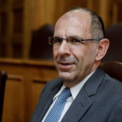 Θα «πληρώσει» ο Γεραπετρίτης το «φιάσκο» στον ΟΗΕ;