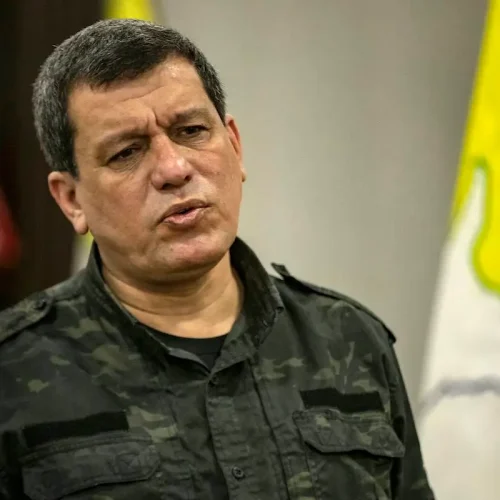 Ο ηγέτης των SDF λέει ότι οι κουρδικές πολιτοφυλακές της Συρίας θα καλωσόριζαν την υποστήριξη από το Ισραήλ