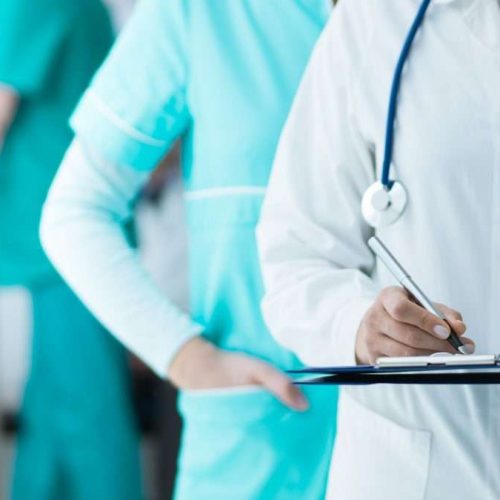 Πότε πρέπει να ανησυχήσετε για μια ελιά; Τα προειδοποιητικά σημάδια και η σημασία της έγκαιρης διάγνωσης