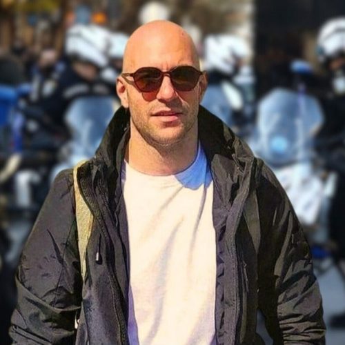 ΡΑΓΙΖΕΙ ΚΑΡΔΙΕΣ – Συγκινητικό βίντεο της μητέρας του αστυνομικού Γιώργου Λυγγερίδη