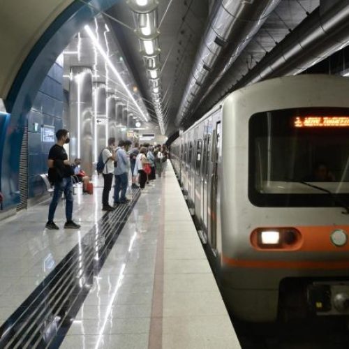 Δύο 13χρονοι «χτύπησαν» στο Μετρό, συνελήφθησαν για κλοπή πορτοφολιού