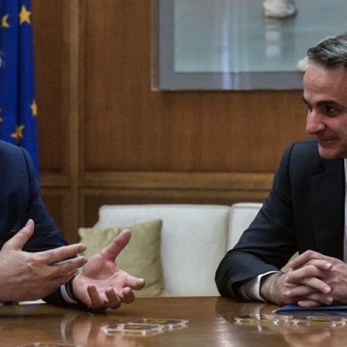 Από τις ταβέρνες της Βάρης στην πλάτη της Ελλάδας – Ο Χαφτάρ στην τουρκική αγκαλιά!