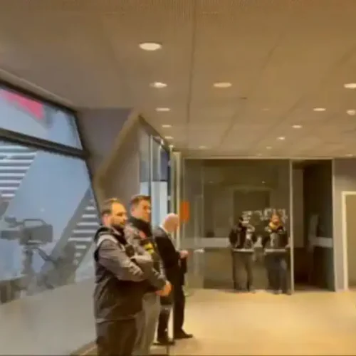 Η τουρκική αστυνομία διακόπτει τη λειτουργία του φιλο-αντιπολιτευόμενου καναλιού Halk TV και συλλαμβάνει 11 άτομα σε επιχείρηση στην Κωνσταντινούπολη
