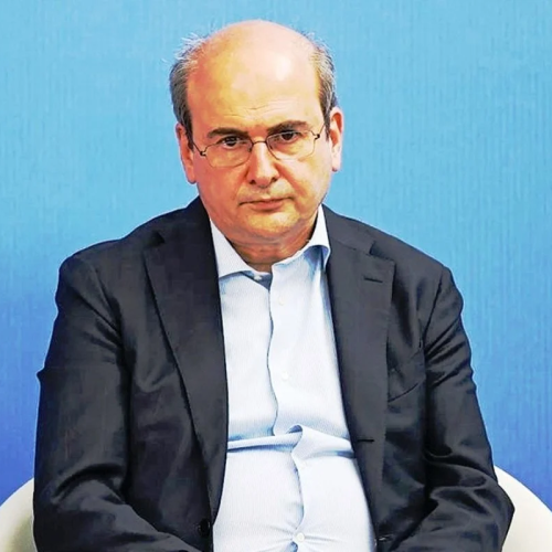 «Στρατηγός αυτοανακηρυγμένος, στρατός ανύπαρκτος» – Η «πασαρέλα» της ΝΔ